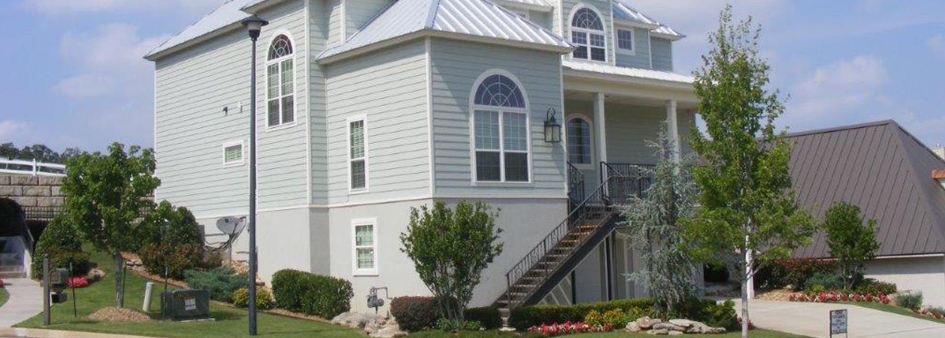 Blue Rental House Blue Rental House
